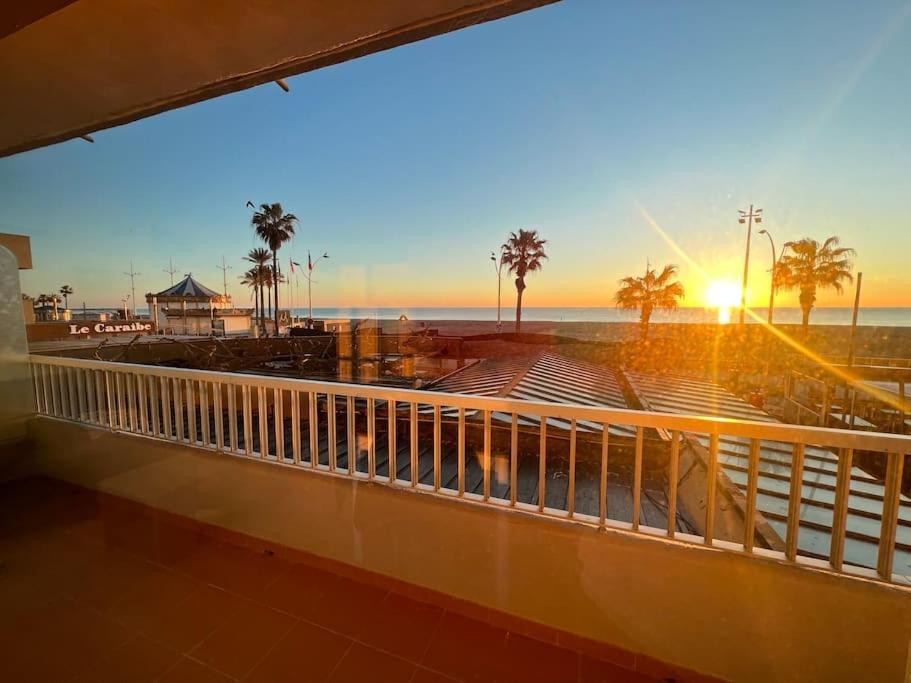 Le Carrousel - Apt Vue Mer - Plage A 10 M - Clim - Wifi Canet-en-Roussillon Zewnętrze zdjęcie