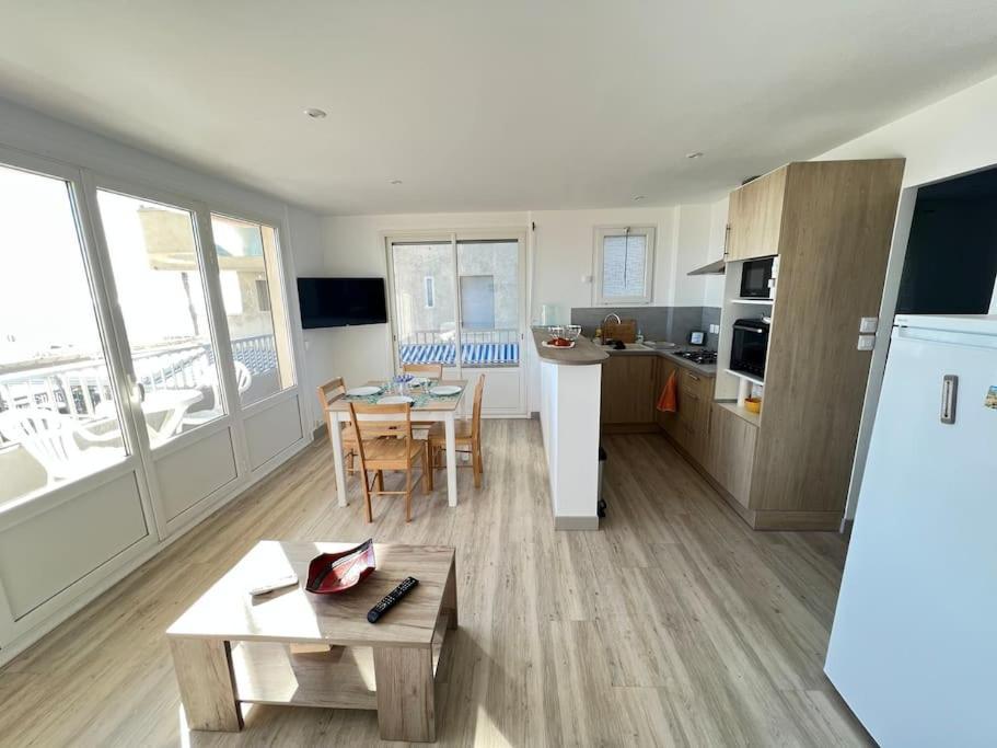 Le Carrousel - Apt Vue Mer - Plage A 10 M - Clim - Wifi Canet-en-Roussillon Zewnętrze zdjęcie